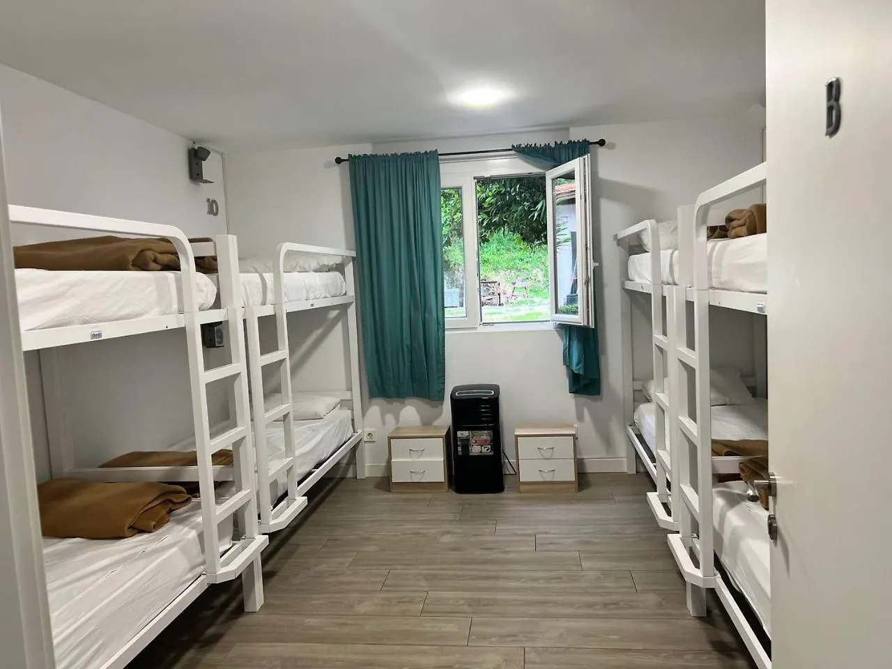Erletxe Aterpea Hostel Lezo Spanje